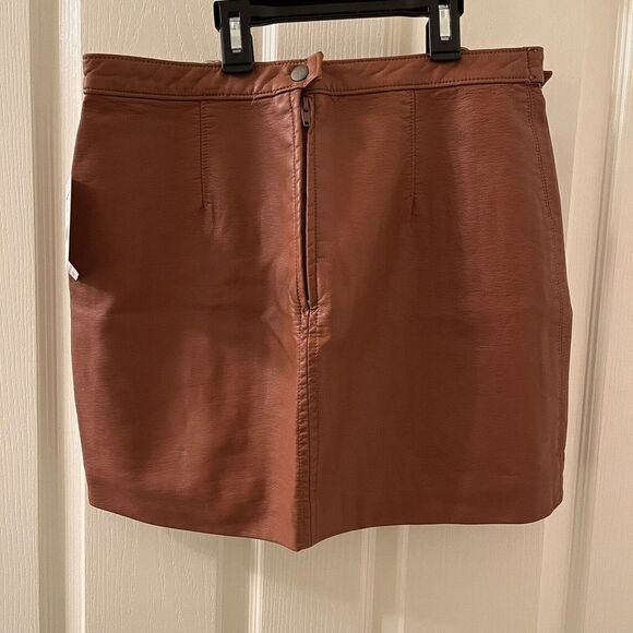 Free People Midnight Magic Mini Skirt Faux Leather Caramel Women's Size 6 NWT - Picture 9 of 12